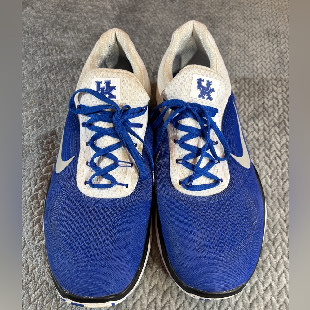 Men’s Nike Free Trainer V7 University of Kentucky College Athletic Shoes Size 15